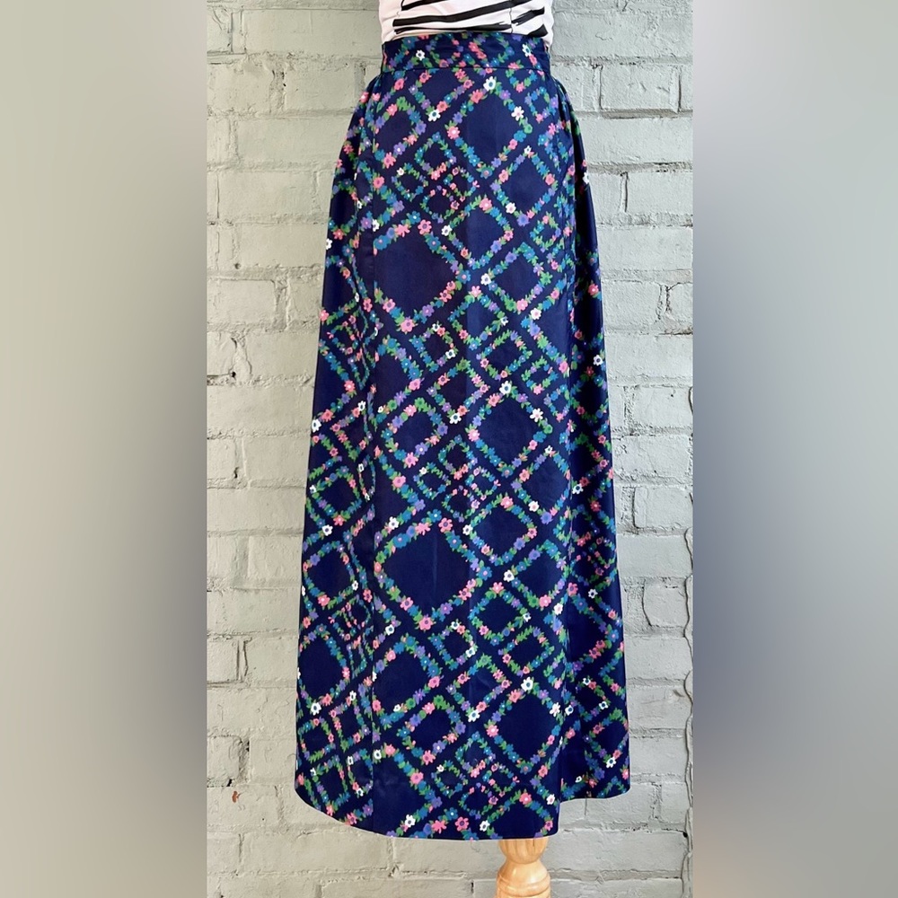 Vintage 70s Floral Print Maxi Skirt in Blue and Pink